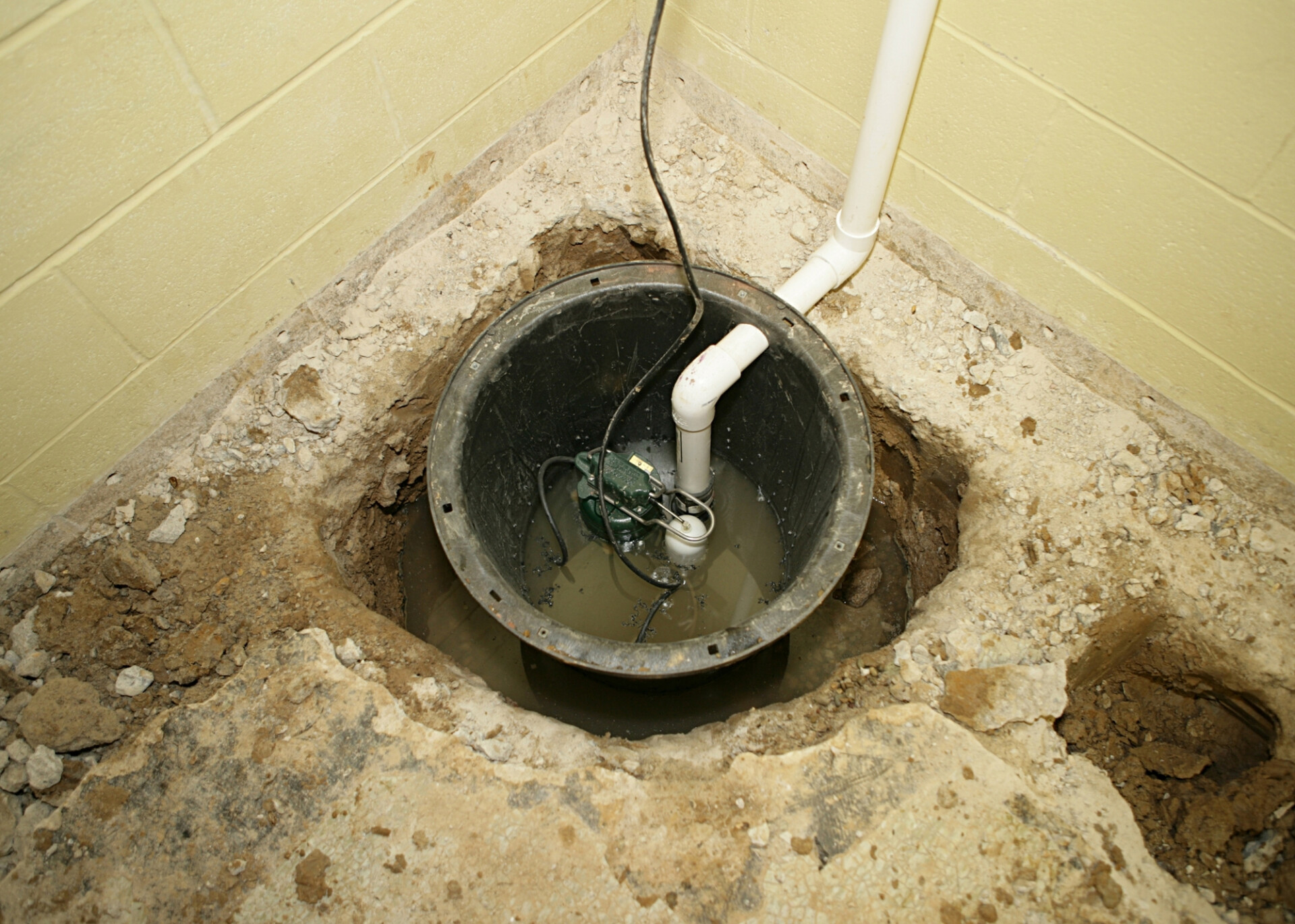 Difference Between a Sump Pump and an Ejector Pump